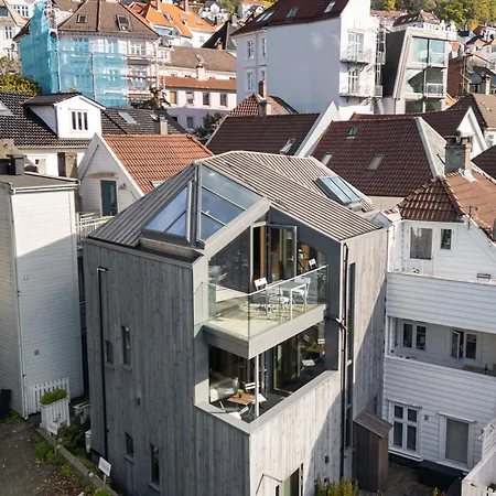 Bryggen Penthouse - Terrace & View