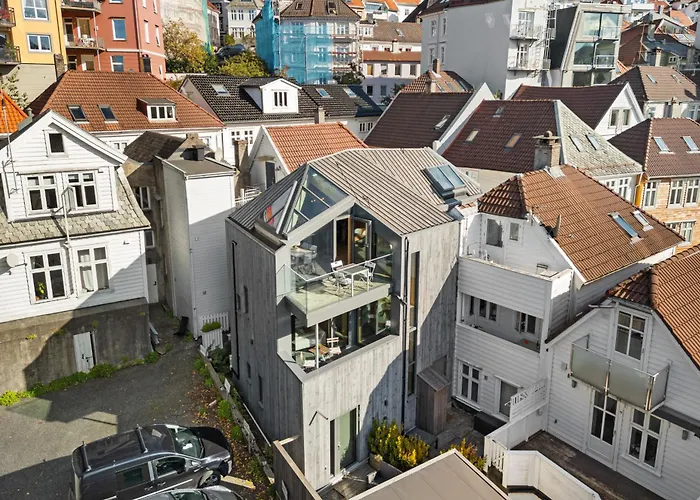 Bryggen Penthouse I New 2021 公寓